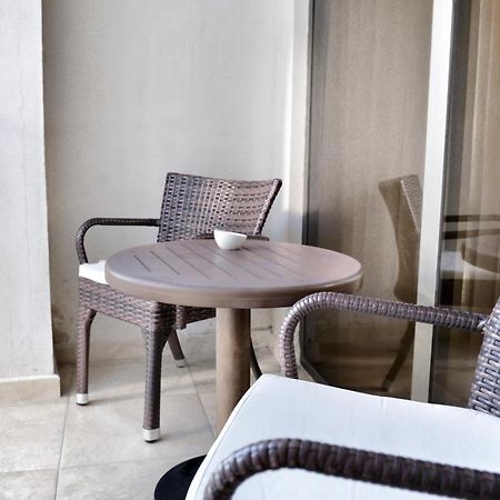 Colosseum Marina Hotel Batumi Exterior foto