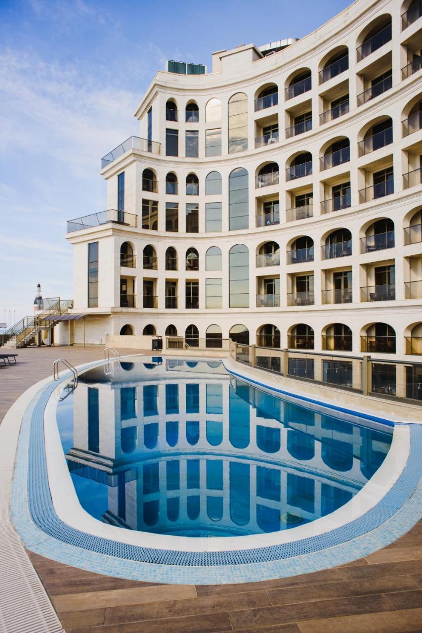 Colosseum Marina Hotel Batumi Exterior foto